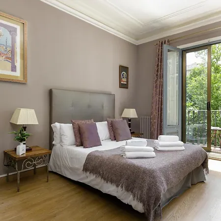 Apartament Enjoy Gran Via *